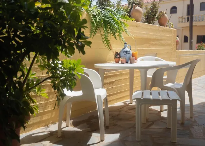 Private Art 50m From Sea 1-3 Per * מונמבאסיה