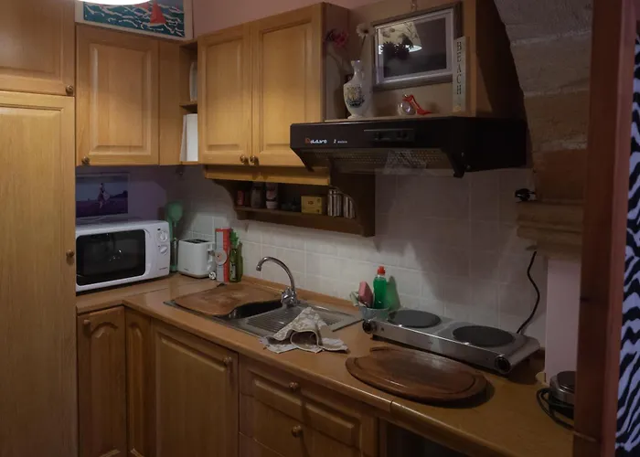 Private Art 50m From Sea 1-3 Per מונמבאסיה